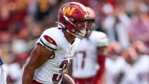 Ekeler feared to have torn Achilles, sources say